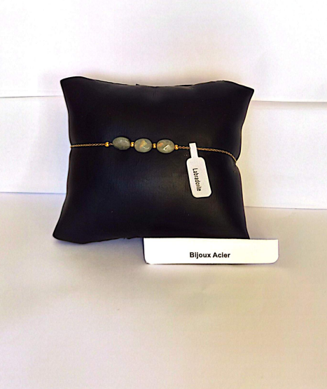 Bracelet Labradorite acier inoxydable doré sur coussin noir