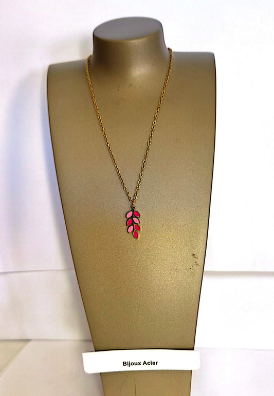 Collier feuille émaillée rose et rouge sur chaîne dorée